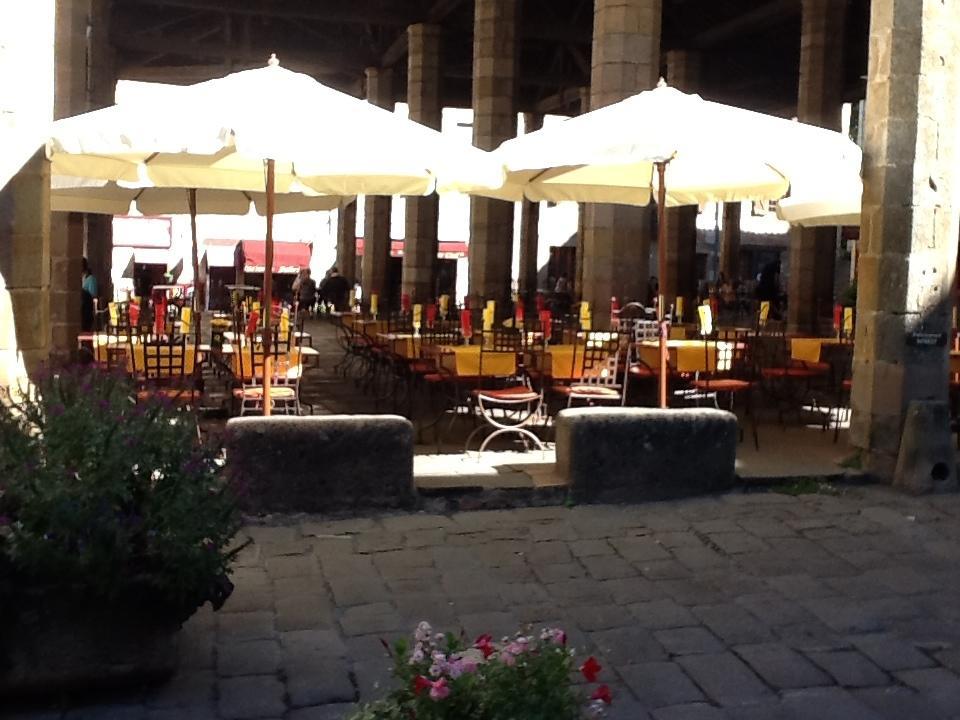 Gasthof De La Halle 2*