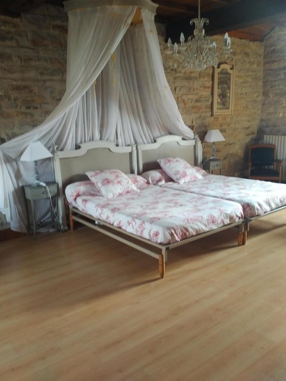 De La Halle Guest house 2*